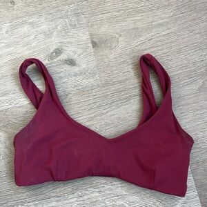 Alphalete sports bra